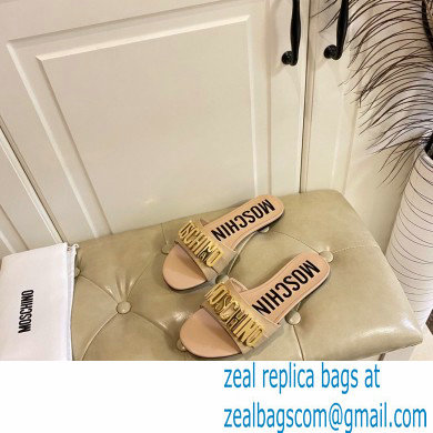 Moschino Metal Logo flat sandals Beige 2023