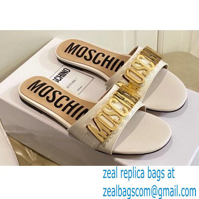 Moschino Metal Logo flat sandals White 2023