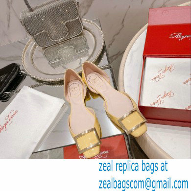 Roger Vivier Trompette Dorsay Metal Buckle Ballerinas in Patent Leather light yellow 2023 - Click Image to Close