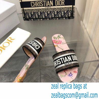 dior Powder Pink Multicolor Embroidered Cotton with Dior Petites Fleurs Motif dway Slide 2023