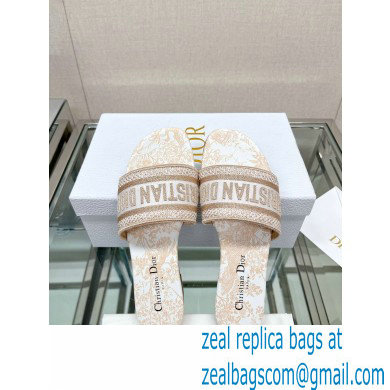 dior White and Gold-Tone Cotton Embroidered with Dior Jardin d'Hiver Motif in Gold-Tone Metallic Thread Dway Slide 2023