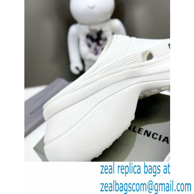 Balenciaga Pool Crocs Slide Sandals in rubber White 2023 - Click Image to Close
