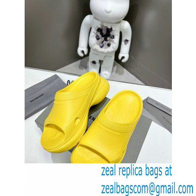 Balenciaga Pool Crocs Slide Sandals in rubber Yellow 2023 - Click Image to Close