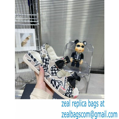 Chanel CC Logo Beach Sandals G35927 29 2023