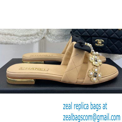 Chanel Pearl and Bow Lambskin Mules G40132 Beige 2023