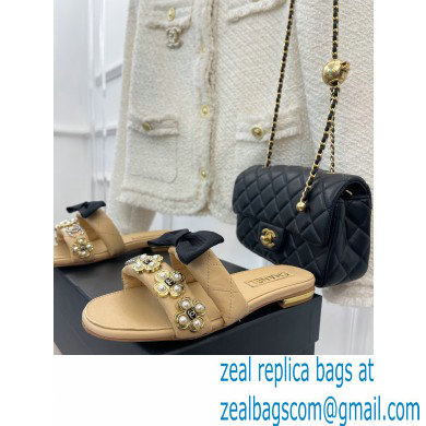 Chanel Pearl and Bow Lambskin Mules G40132 Beige 2023