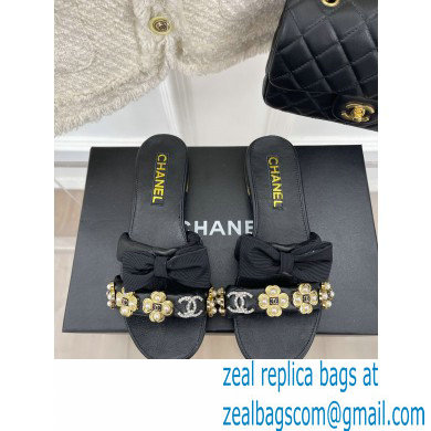 Chanel Pearl and Bow Lambskin Mules G40132 Black 2023