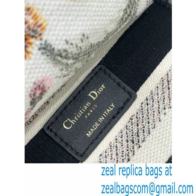 Dior Mini Lady D-Lite Bag in white Multicolor Dior Petites Fleurs Embroidery 2023
