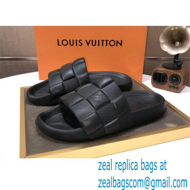 Louis Vuitton men's Waterfront Mule in Maxi Damier rubber black 2023 - Click Image to Close