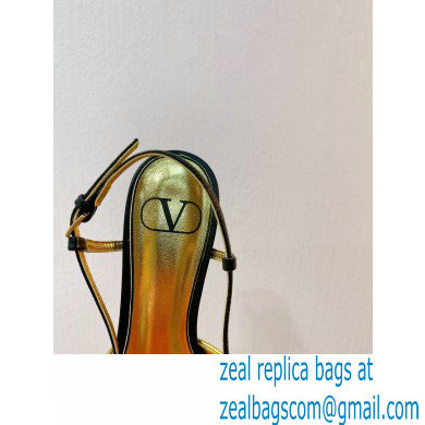 Valentino Crystal VLogo Signature Sequin slingback pumps 01 2023