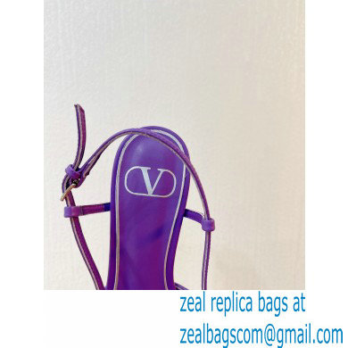 Valentino Crystal VLogo Signature Sequin slingback pumps 04 2023