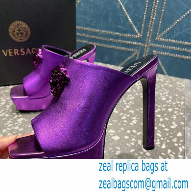 Versace Heel 14cm Platform 4cm La Medusa Mules Metallic Purple 2023