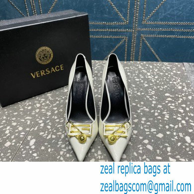 Versace Heel 9.5cm Brooch Baguette Pumps Patent White 2023