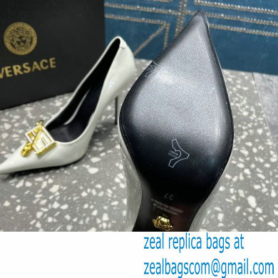 Versace Heel 9.5cm Brooch Baguette Pumps Patent White 2023