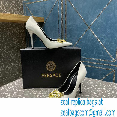 Versace Heel 9.5cm Brooch Baguette Pumps Patent White 2023 - Click Image to Close