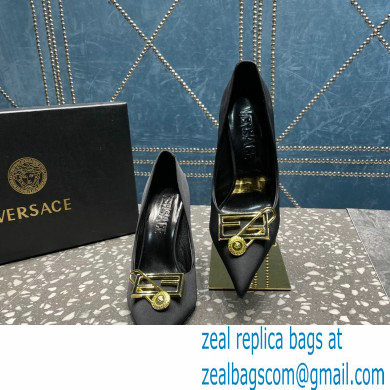 Versace Heel 9.5cm Brooch Baguette Pumps Satin Black 2023 - Click Image to Close