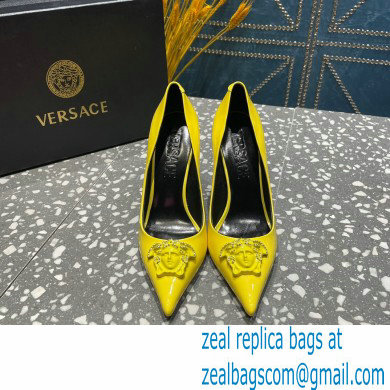 Versace Heel 9.5cm La Medusa Pumps Patent Yellow 2023 - Click Image to Close