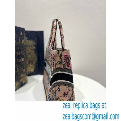 dior Natural Multicolor Raffia Embroidered with Dior Petites Fleurs medium book tote bag 2023