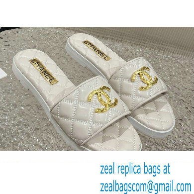 Chanel Heel 2cm Gold CC Logo Lambskin Quilting Mules G45014 White 2023