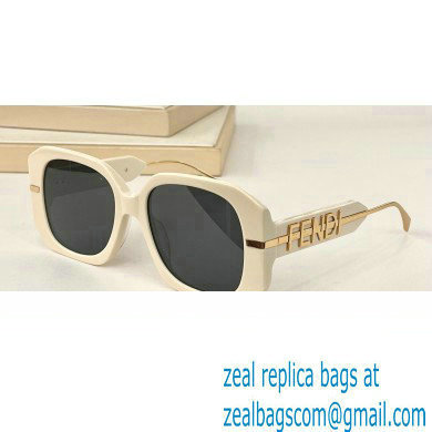Fendi Sunglasses FE40065U 01 2023