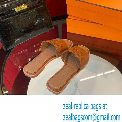 Hermes Gaelle sandal in calfskin tan 2023