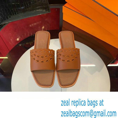 Hermes Gaelle sandal in calfskin tan 2023