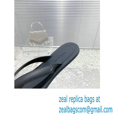 Maison Margiela Tabi Flip-Flops Rubber Thong Sandals Black 2023