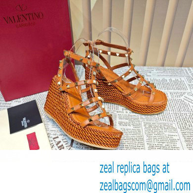 Valentino Heel 9.5cm Platform 3.5cm Rockstud ankle strap wedge sandals in calfskin Brown 2023 - Click Image to Close