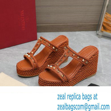 Valentino Heel 9.5cm Platform 3.5cm Rockstud wedge sandals in calfskin Brown 2023 - Click Image to Close
