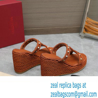 Valentino Heel 9.5cm Platform 3.5cm Rockstud wedge sandals in calfskin Brown 2023 - Click Image to Close