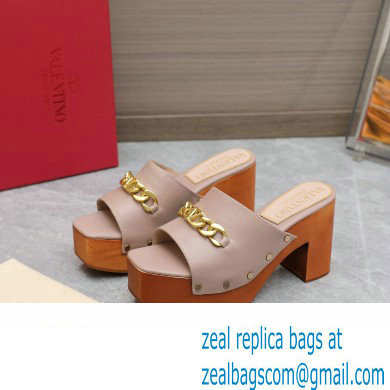 Valentino Heel 9.5cm Platform 3cm VLogo Chain CLOG in calfskin Nude 2023 - Click Image to Close