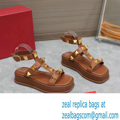 Valentino Roman Stud Platform 4cm ANKLE STRAP sandals Brown 2023 - Click Image to Close