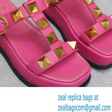 Valentino Roman Stud Platform 4cm Slides Fuchsia 2023 - Click Image to Close