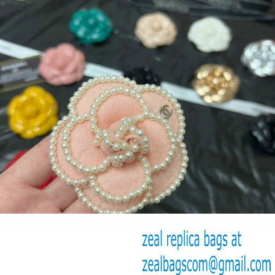 chanel camellia brooch 28 2023