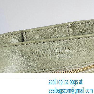 Bottega Veneta Intrecciato leather Medium Andiamo top handle Bag Light Green - Click Image to Close