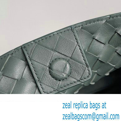 Bottega Veneta Intrecciato leather Small Andiamo top handle Bag Green