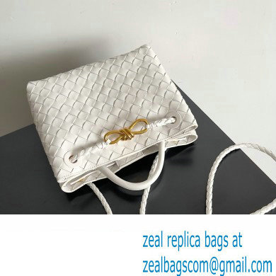 Bottega Veneta Intrecciato leather Small Andiamo top handle Bag White - Click Image to Close