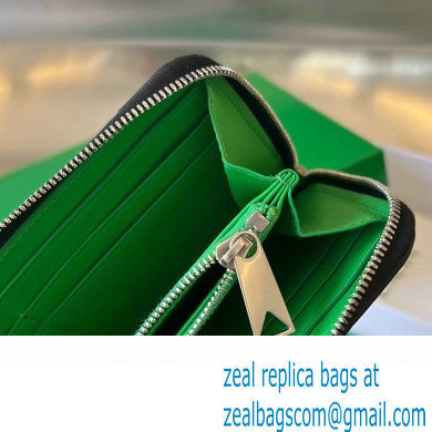 Bottega Veneta Intrecciato leather Zip Around Wallet 593217 Black/Green