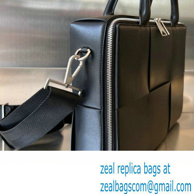Bottega Veneta Intreccio leather Arco Briefcase Bag with detachable strap Black - Click Image to Close