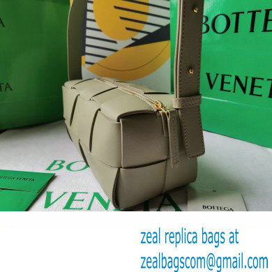 Bottega Veneta Intreccio leather Small Brick Cassette shoulder bag 729166 Light Green