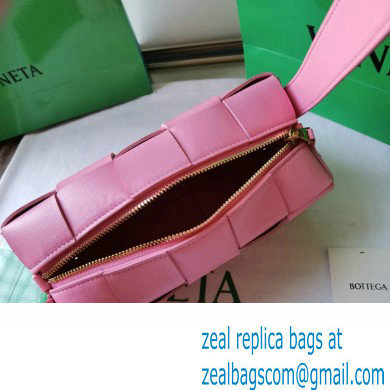 Bottega Veneta Intreccio leather Small Brick Cassette shoulder bag 729166 Pink - Click Image to Close