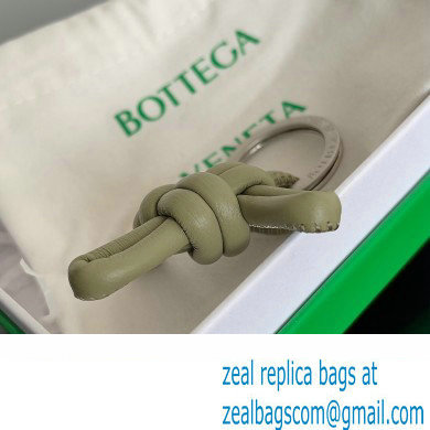 Bottega Veneta Knot Leather key ring 02