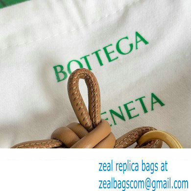 Bottega Veneta Knot Leather key ring 14