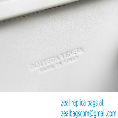 Bottega Veneta Knot On Strap Foulard intreccio leather minaudiere with strap Bag White