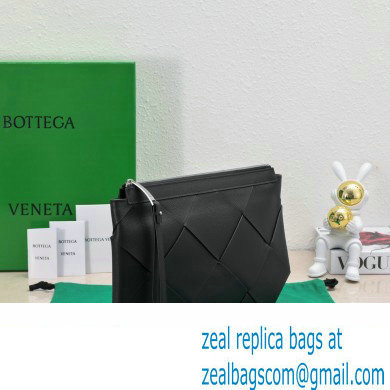 Bottega Veneta Maxi Intrecciato Padded Pouch Clutch Bag Black - Click Image to Close