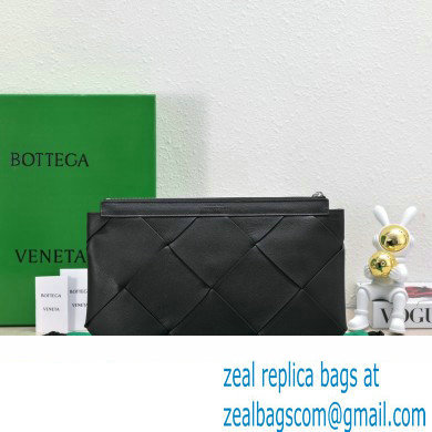 Bottega Veneta Maxi Intrecciato Padded Pouch Clutch Bag Black