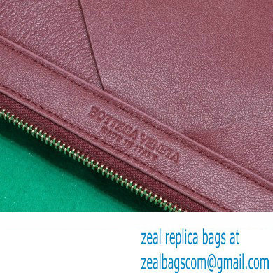 Bottega Veneta Maxi Intrecciato Padded Pouch Clutch Bag Burgundy - Click Image to Close