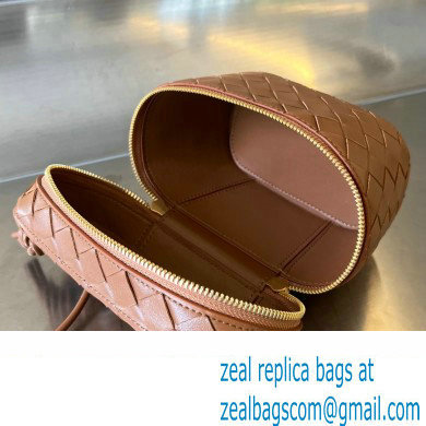 Bottega Veneta Mini Intrecciato leather vanity case Bag with cross-body strap 743551 Brown