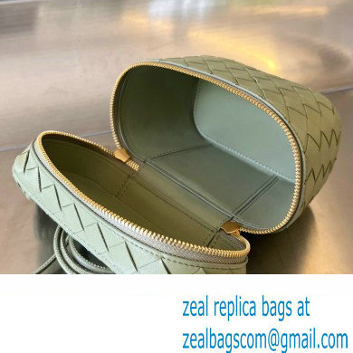 Bottega Veneta Mini Intrecciato leather vanity case Bag with cross-body strap 743551 Light Green - Click Image to Close