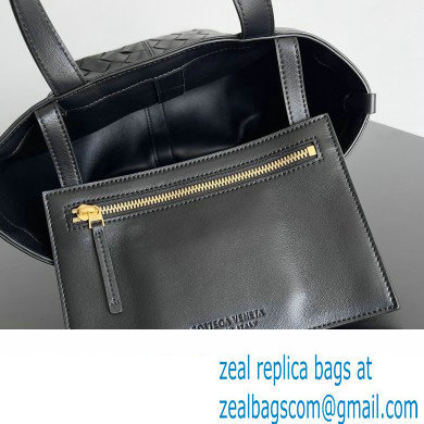 Bottega Veneta Small Flip Flap Intrecciato leather tote Bag Black - Click Image to Close